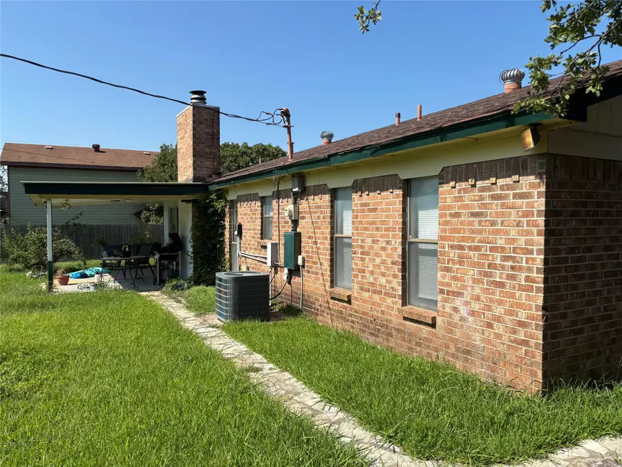 308 Hickorywood Street, Azle, TX 76020 - #3