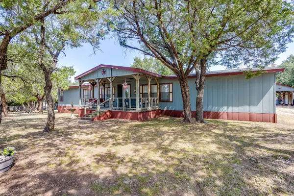 4406 Appletree Court, Granbury, TX 76048