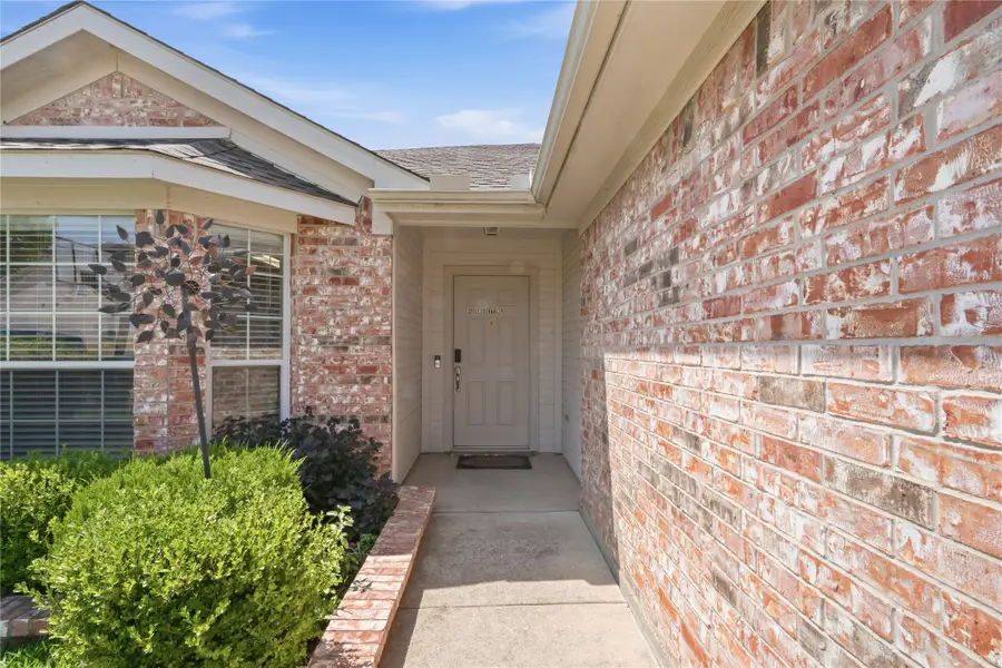 8404 Bowspirit Lane, Fort Worth, TX 76053 - #2