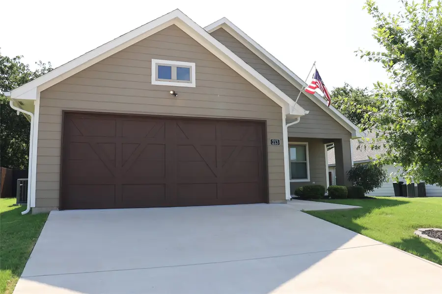 213 Clover Circle, Weatherford, TX 76086 - #2