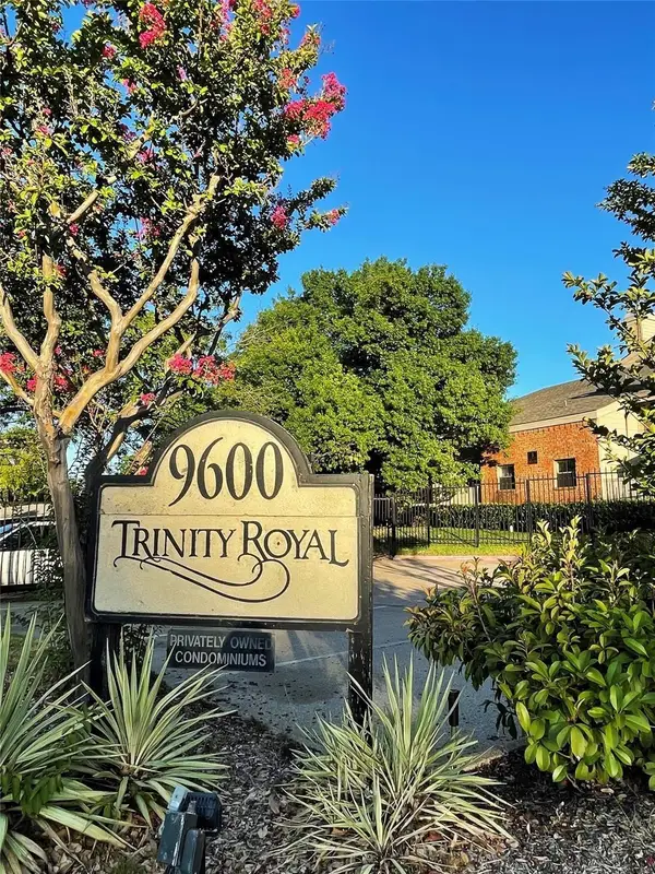 9600 Royal Lane #112, Dallas, TX 75243
