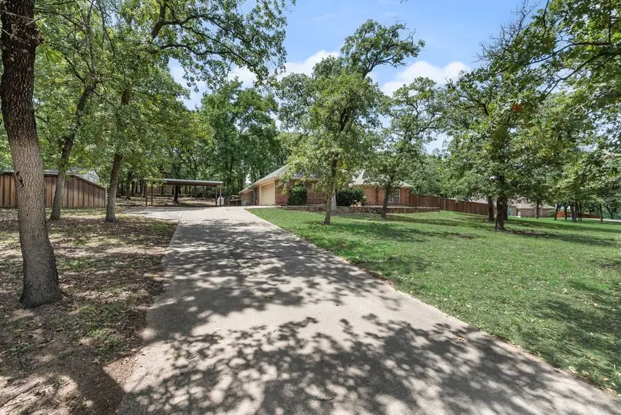 1022 Oak Tree Drive, Fort Worth, TX 76140 - #2