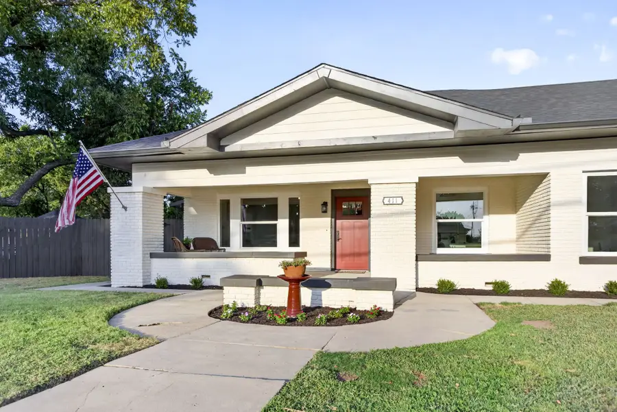 411 S Bowie Drive, Weatherford, TX 76086 - #2