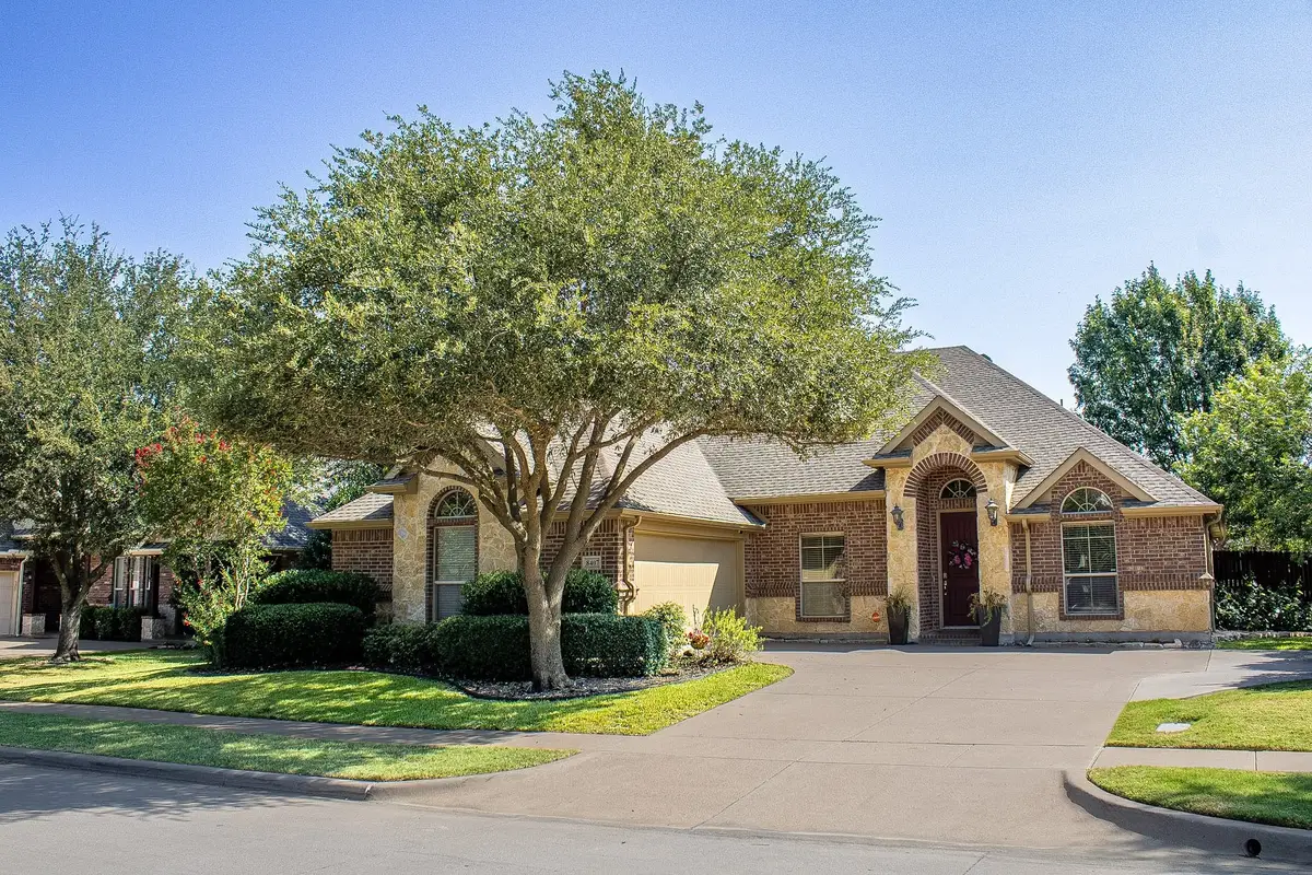 8407 Pecan Creek Drive, Arlington, TX 76001 - #1