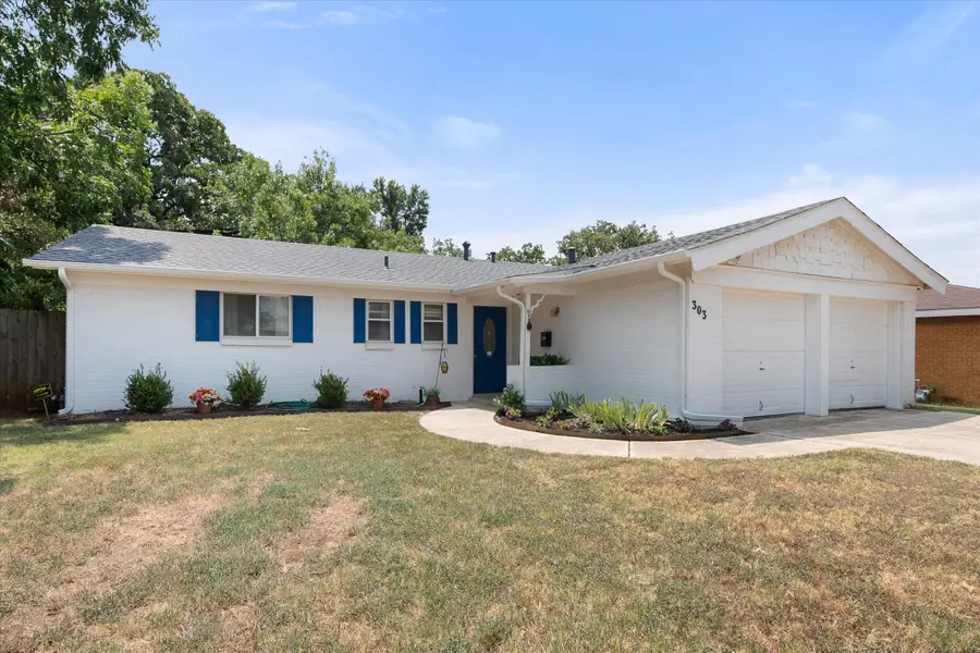 303 Bayless Drive, Euless, TX 76040 - #2