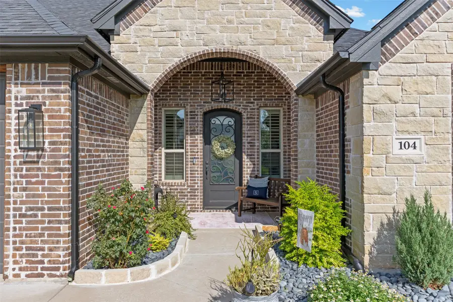 104 Spieth Court, Granbury, TX 76048 - #2