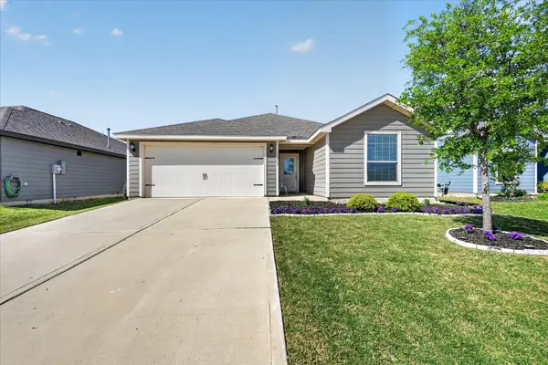 13708 Logan Pass Drive, Ponder, TX 76259