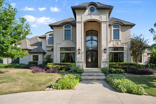 7947 Chartwell Lane, Fort Worth, TX 76120