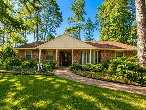1105 North Acres Circle, Springhill, LA 71075