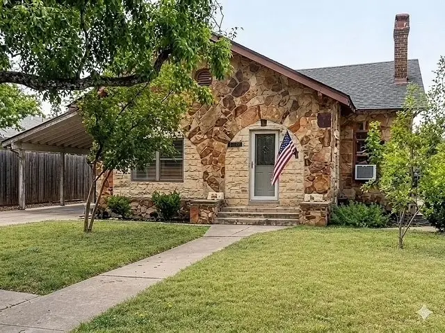 232 S Jacobs Street, Albany, TX 76430 - #1