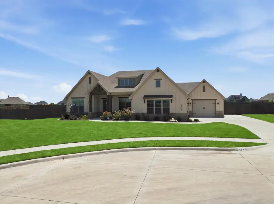 101 Howling Court, Godley, TX 76044 - #2