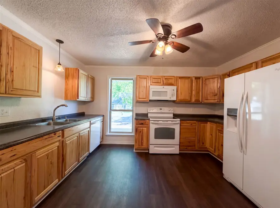 1406 Tad Street, Ennis, TX 75119 - #2
