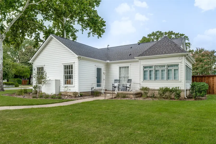 1306 W Virginia Street, McKinney, TX 75069 - #2