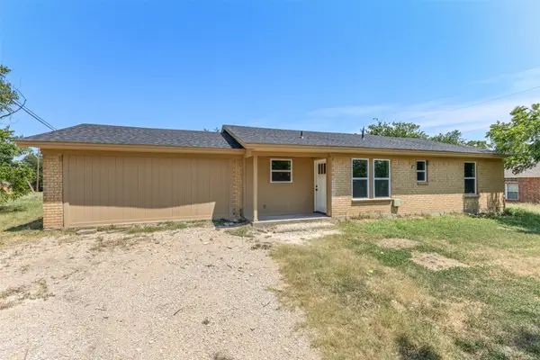 420 Dogwood Street, Springtown, TX 76082