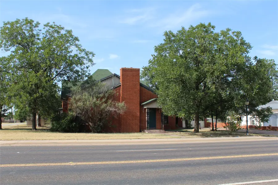400 E Main Street, Knox City, TX 79529 - #3