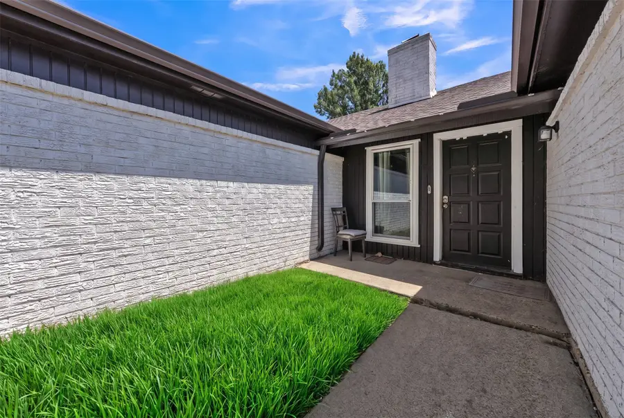 3813 Lynbrook Lane, Arlington, TX 76015 - #2