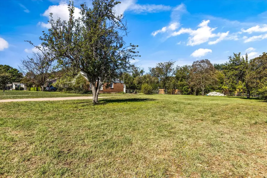 3512 W Biddison Street, Fort Worth, TX 76109 - #2