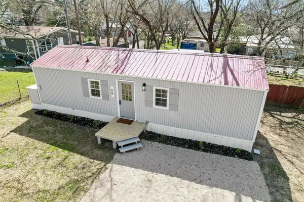 88 Live Oak Street, Alvarado, TX 76009