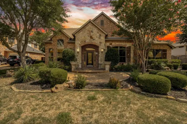626 Waters Edge Way, Murphy, TX 75094