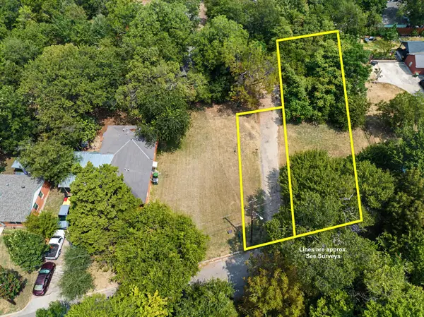 3815 Higgins Avenue, Cockrell Hill, TX 75211