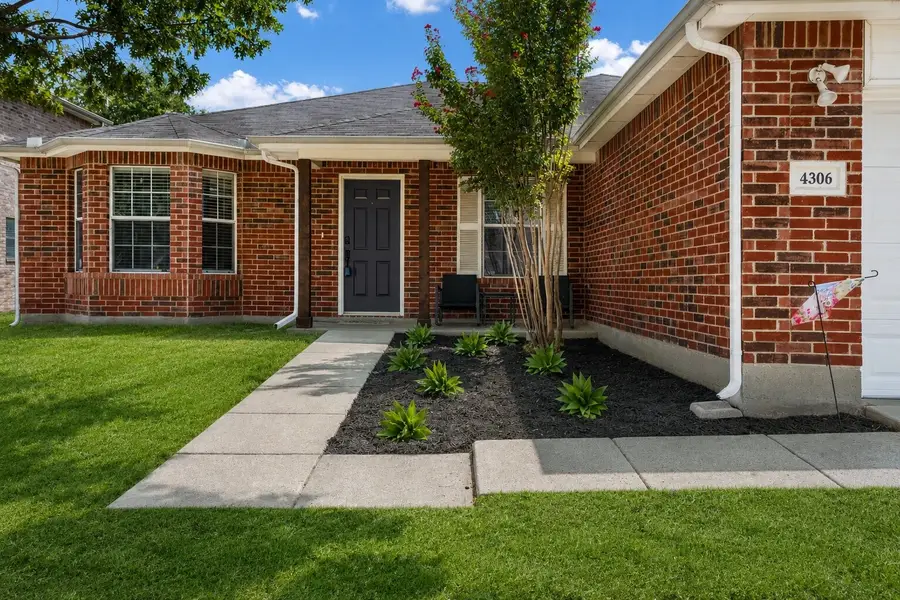 4306 Wood Stone Circle, Corinth, TX 76208 - #2
