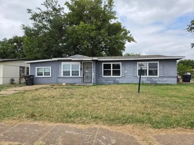 5605 Ramey Avenue, Fort Worth, TX 76112 - #1