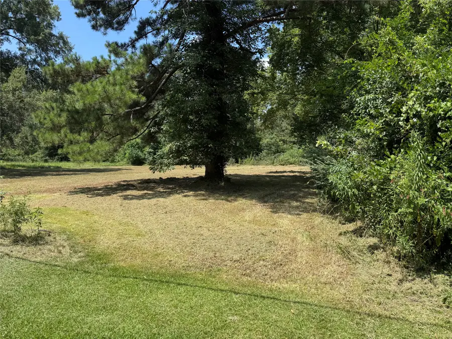 621 Lincoln Street, Benton, LA 71006 - #3