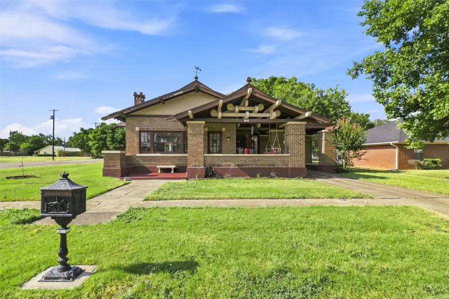 701 Pecan Street, Honey Grove, TX 75446 - #2