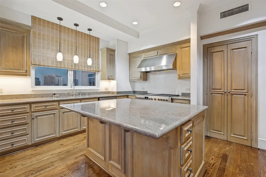 3505 Turtle Creek Boulevard #10C, Dallas, TX 75219 - #3