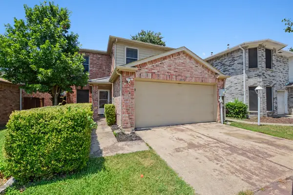 2016 Cardinal Lane, Lewisville, TX 75077