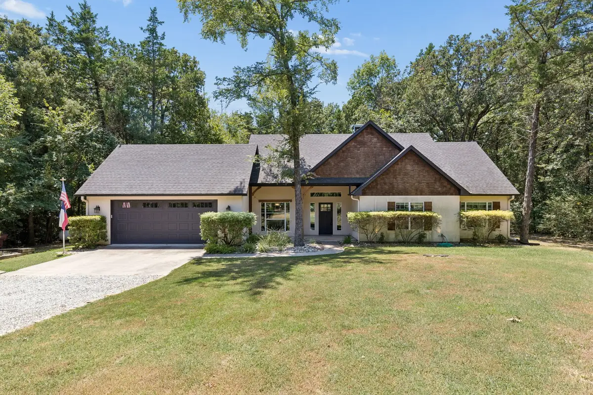 6912 Circle Drive, Bonham, TX 75418 - #1