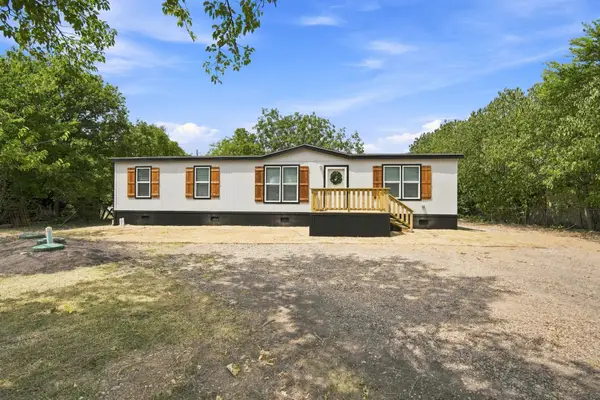 205 Lazy Lane, Red Oak, TX 75154