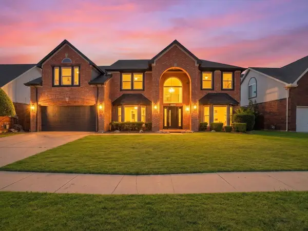 409 Baldwin Street, Grand Prairie, TX 75052