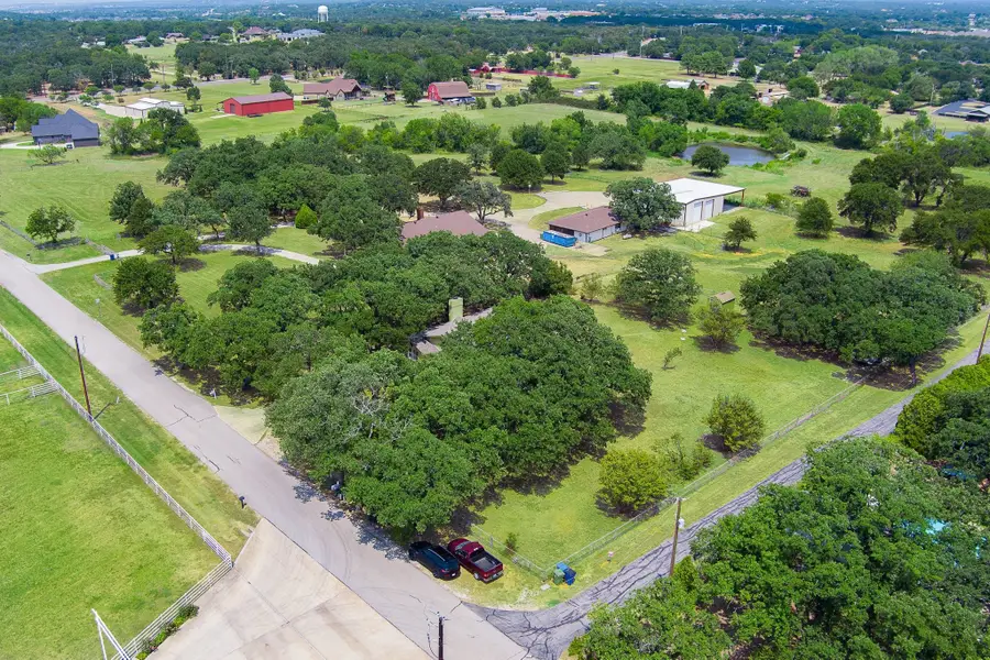 703 Robin Lane, Argyle, TX 76226 - #2