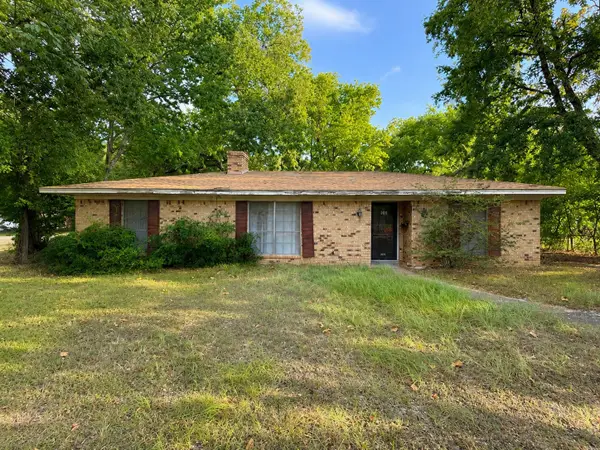 208 SW 4th Street, Kerens, TX 75144