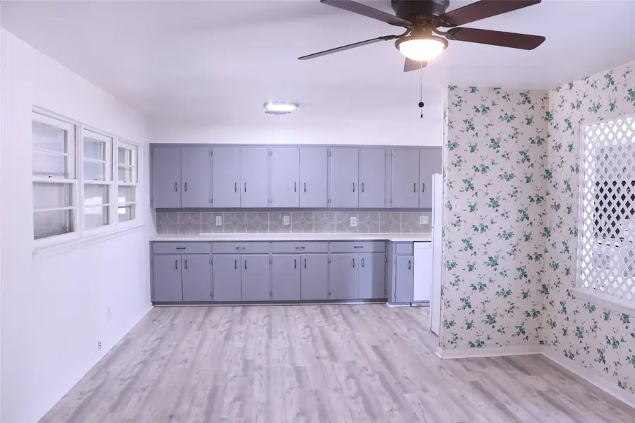 2705 Sunset Street, Denison, TX 75020 - #3