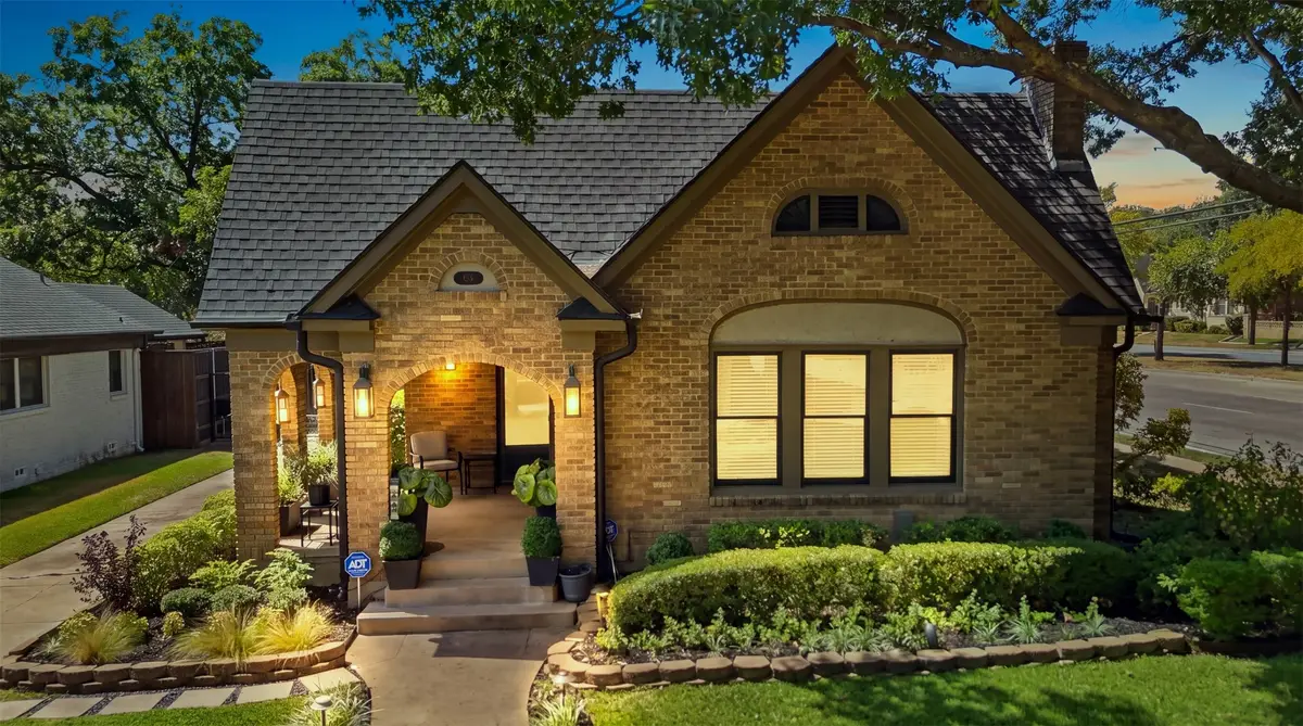 838 Salmon Drive, Dallas, TX 75208 - #1