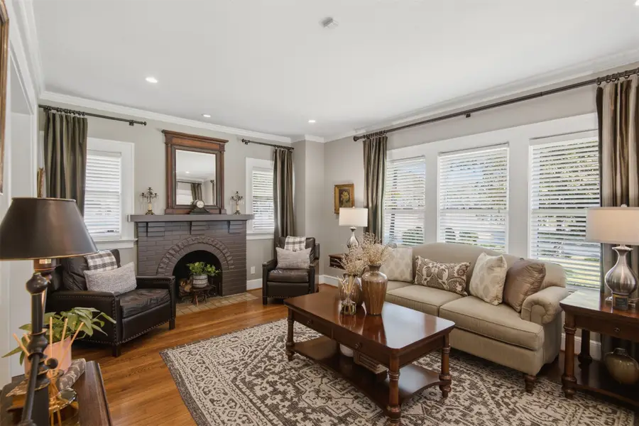 838 Salmon Drive, Dallas, TX 75208 - #3