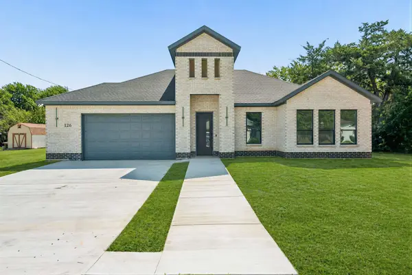 126 Port O Call Court, Runaway Bay, TX 76426