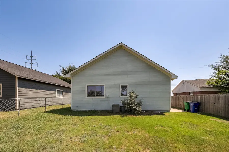 334 Peters Street, Waxahachie, TX 75165 - #2