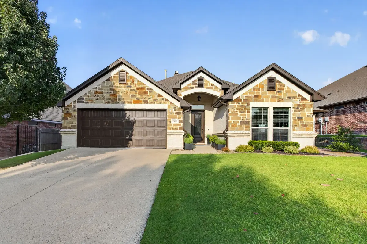 7208 Tour Trail, Benbrook, TX 76126 - #1