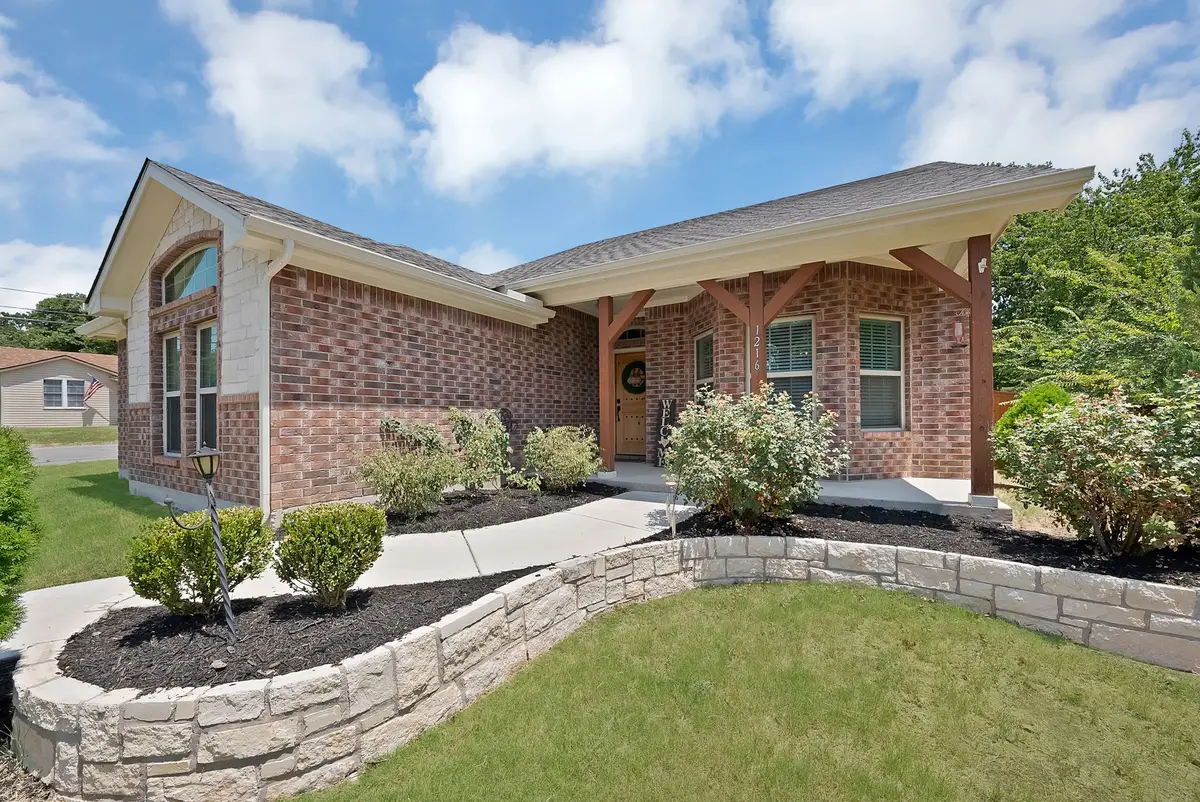 1216 N Elm Street, Weatherford, TX 76086 - #1