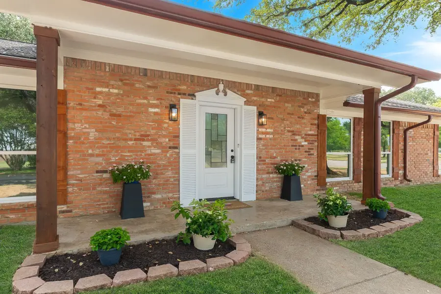 1815 Lakemont Drive, Arlington, TX 76013 - #2