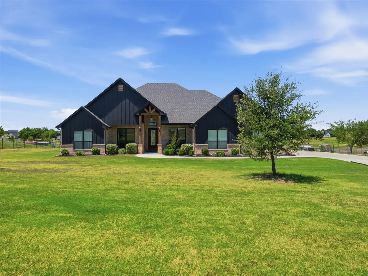 1115 Pioneer Crossing, Weatherford, TX 76088 - #1