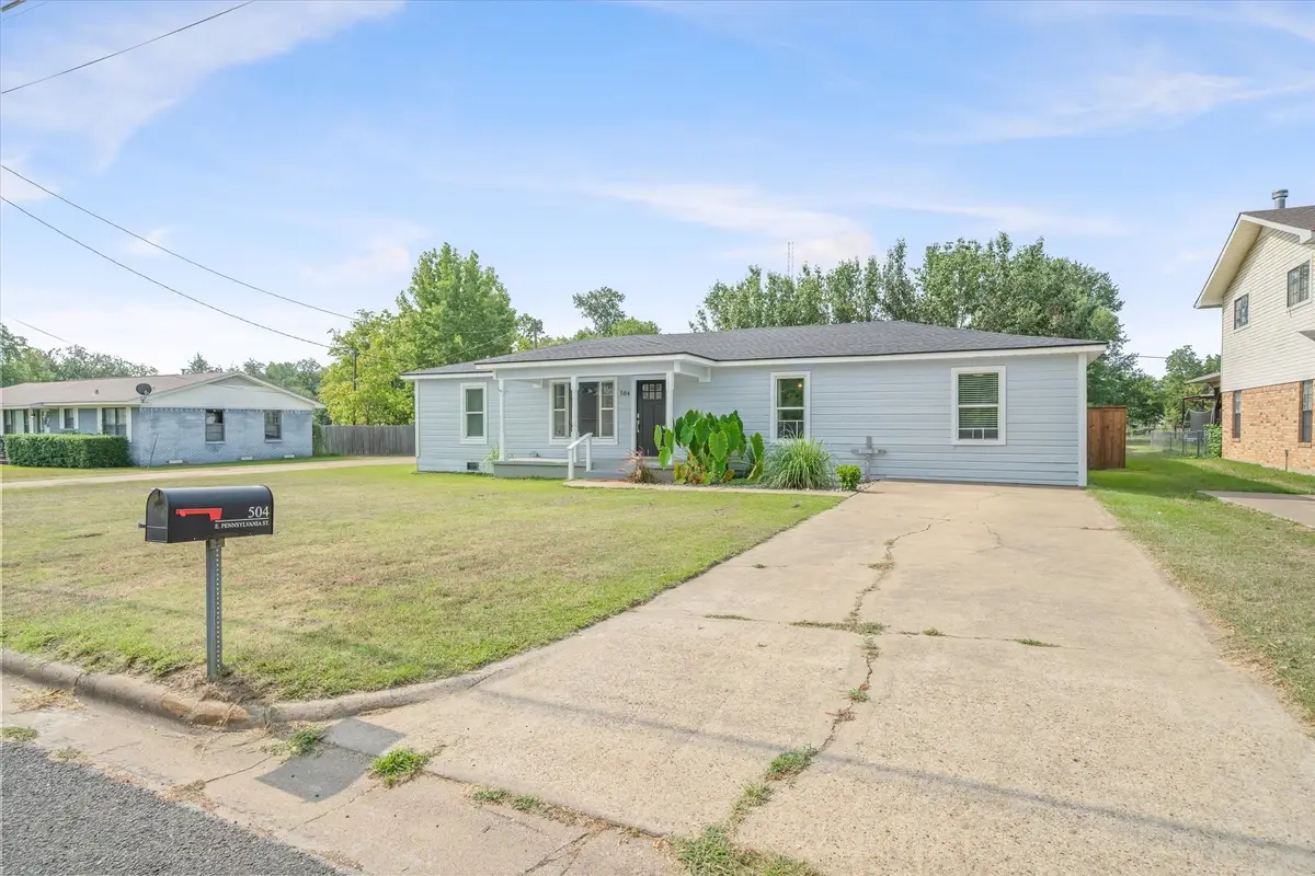 504 E Pennsylvania Avenue, Van, TX 75790 - #1