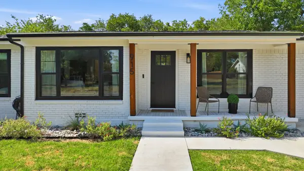 915 W Bridge Street, Granbury, TX 76048