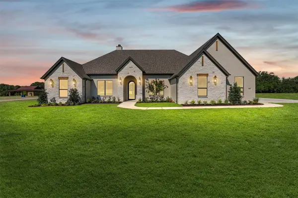 509 Acorn Trail, Granbury, TX 76049