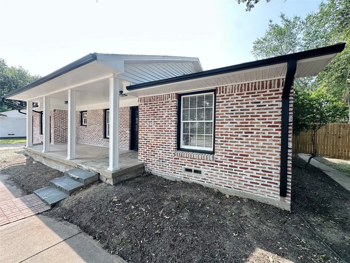 1814 Walnut Avenue, Carrollton, TX 75006 - #1