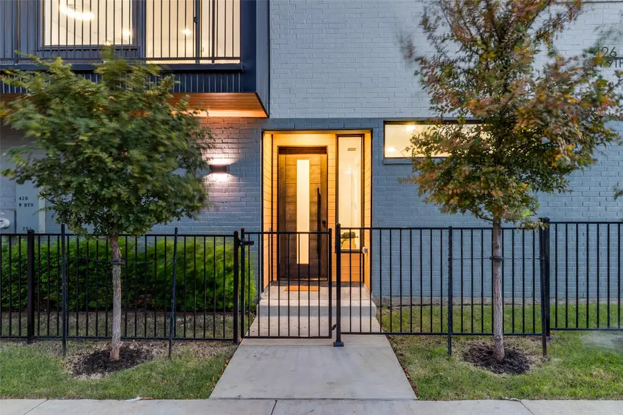 426 W 9th Street #105, Dallas, TX 75208 - #3