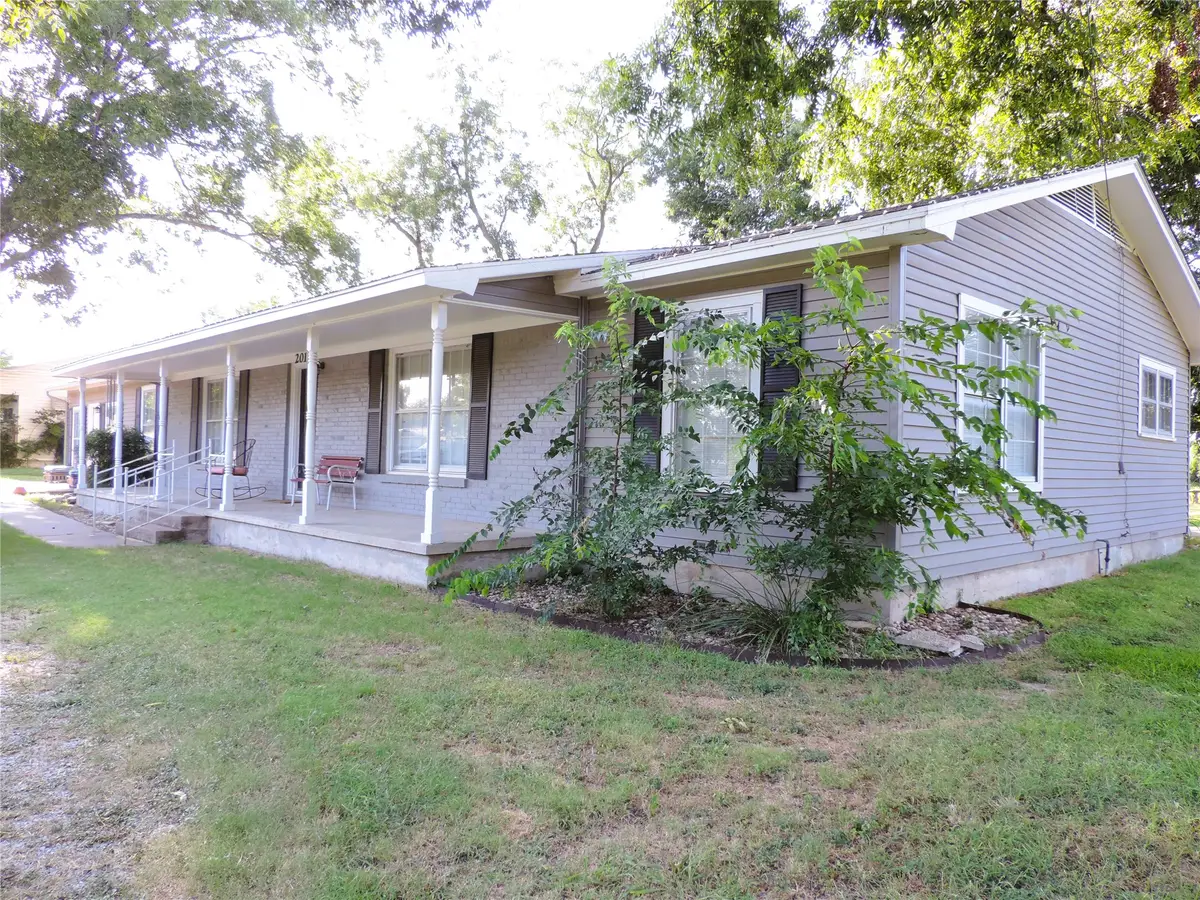 201 Old Sidney Road, Comanche, TX 76442 - #1